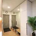 アパート Lazdyneliai Fast Wi-fi Cozy For Two *